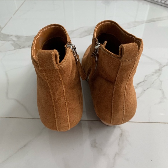 Dolce Vita Western Suede Booties - Picture 4 of 5